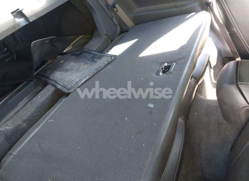 Photo 8 of 2011 Chevrolet Camaro 2LT (VIN 2G1FG1ED4B9113233)