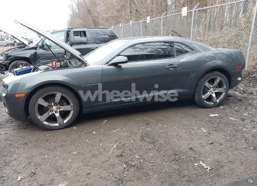 Photo 2 of 2010 Chevrolet Camaro 2LT (VIN 2G1FG1EV0A9161576)