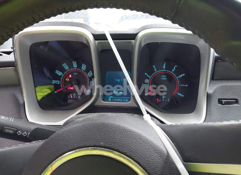 Photo 7 of 2010 Chevrolet Camaro 2LT (VIN 2G1FG1EV0A9161576)