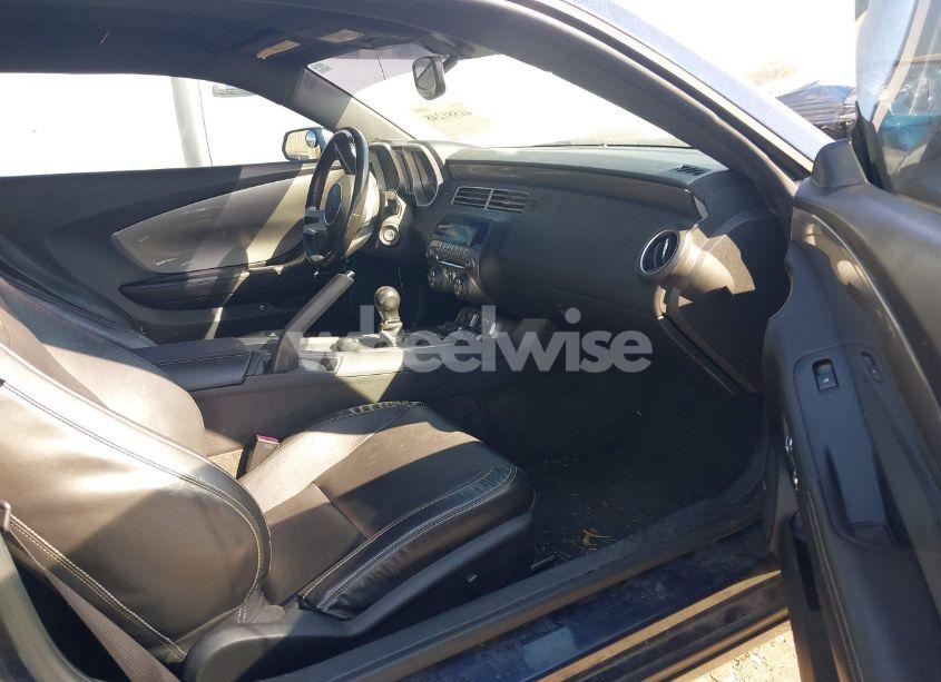 Photo 5 of 2010 Chevrolet Camaro 2LT (VIN 2G1FG1EV4A9141024)