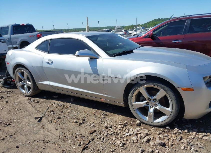 Photo 13 of 2010 Chevrolet Camaro 2LT (VIN 2G1FG1EV4A9143369)