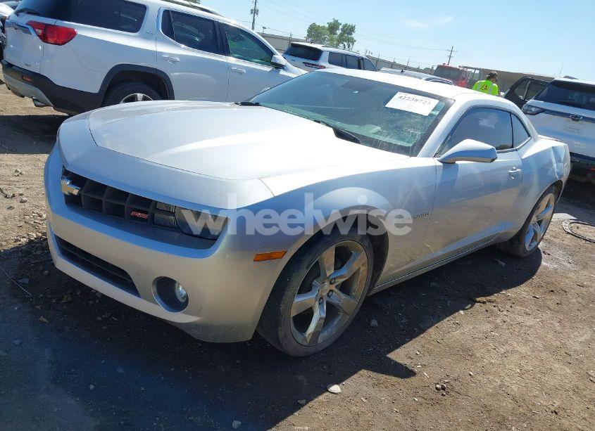 Photo 2 of 2010 Chevrolet Camaro 2LT (VIN 2G1FG1EV4A9143369)