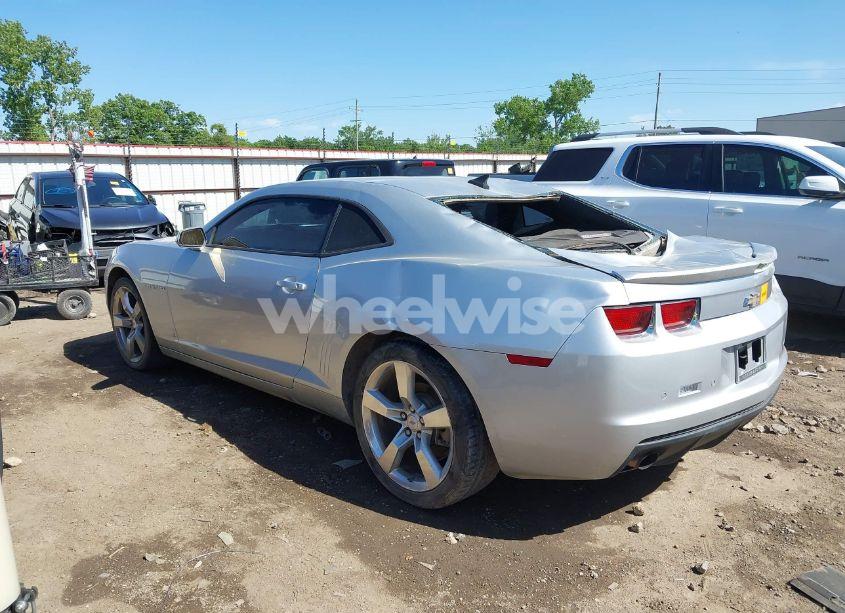 Photo 3 of 2010 Chevrolet Camaro 2LT (VIN 2G1FG1EV4A9143369)
