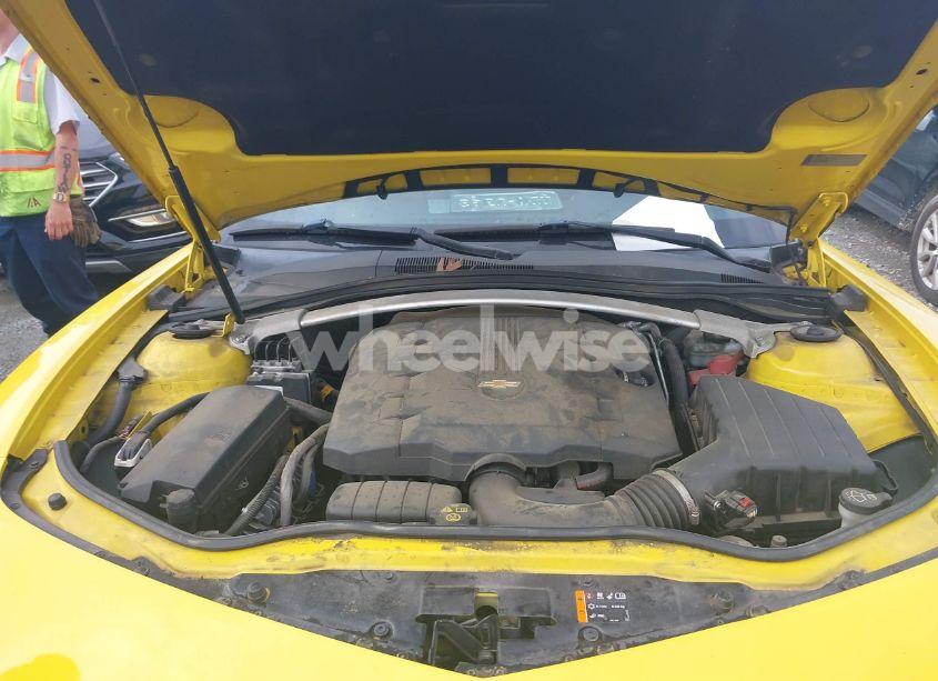 Photo 10 of 2013 Chevrolet Camaro LT (VIN 2G1FG3D35D9202879)