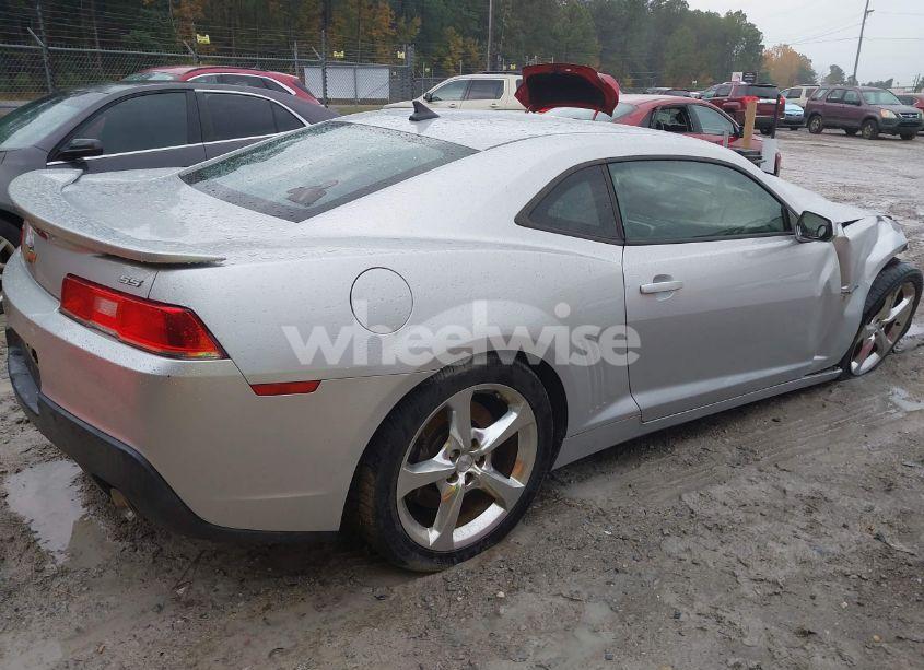 Photo 4 of 2015 Chevrolet Camaro 1SS (VIN 2G1FH1EJ4F9202146)