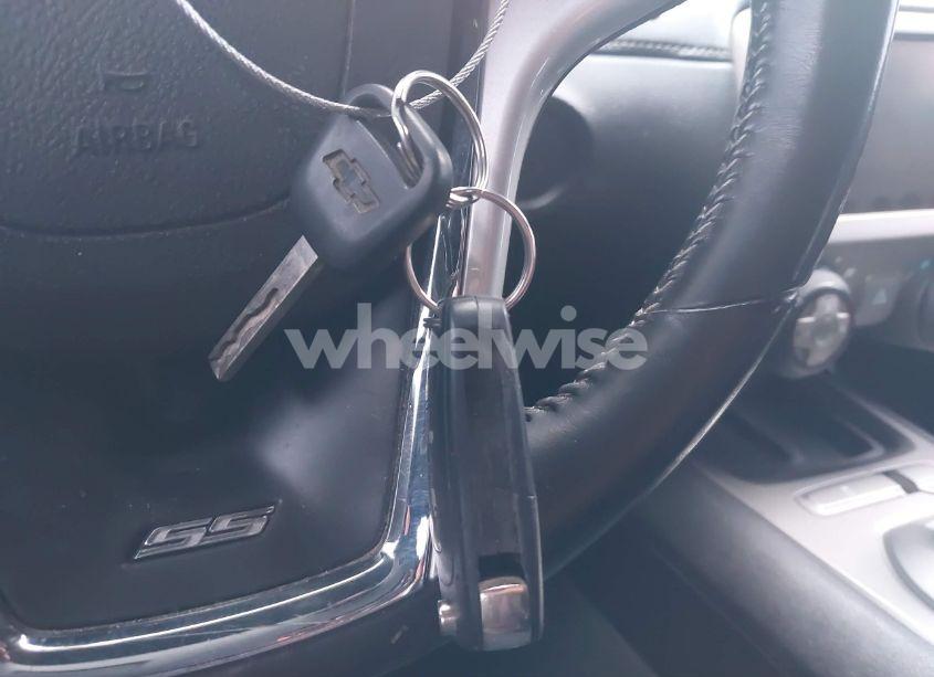 Photo 11 of 2015 Chevrolet Camaro 1SS (VIN 2G1FH3DJ3F9258138)