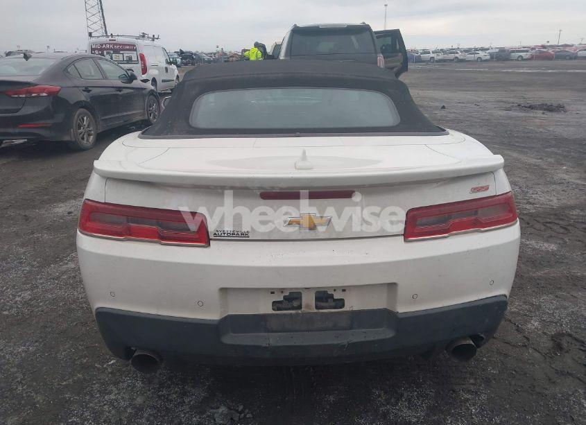 Photo 16 of 2015 Chevrolet Camaro 1SS (VIN 2G1FH3DJ3F9258138)