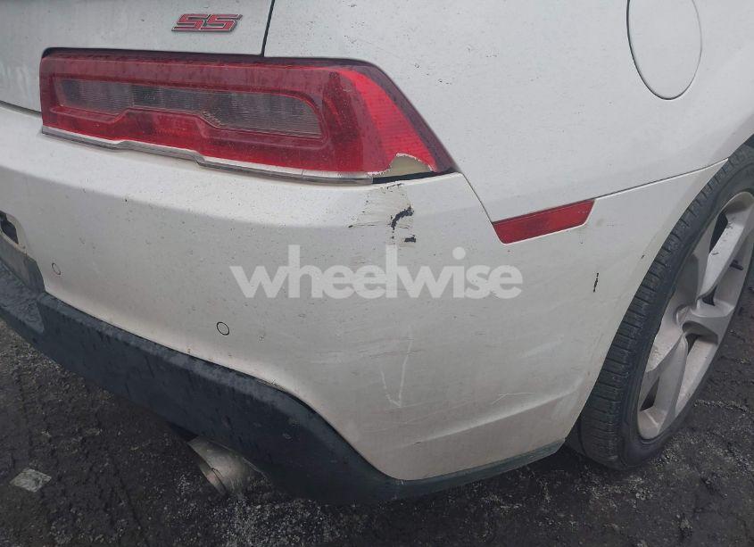 Photo 6 of 2015 Chevrolet Camaro 1SS (VIN 2G1FH3DJ3F9258138)