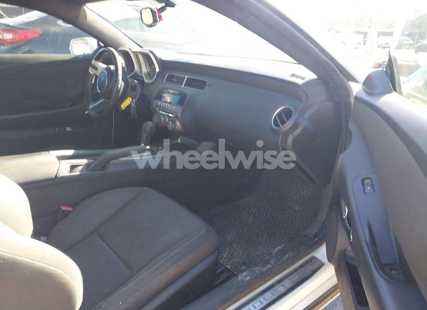 Photo 5 of 2011 Chevrolet Camaro 1SS (VIN 2G1FJ1EJ0B9144860)