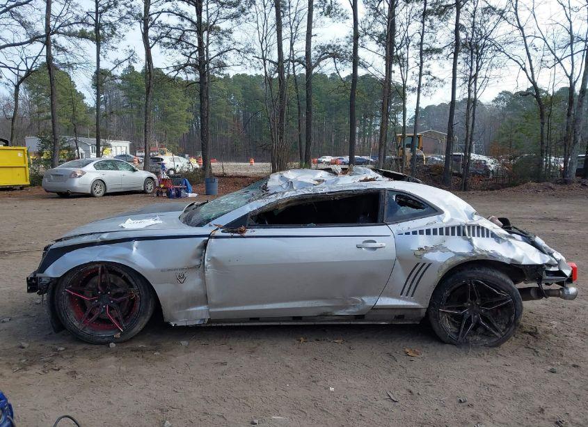 Photo 14 of 2010 Chevrolet Camaro 1SS (VIN 2G1FJ1EJ2A9220755)