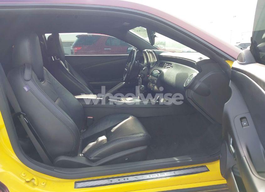 Photo 5 of 2010 Chevrolet Camaro 1SS (VIN 2G1FJ1EJ5A9198847)