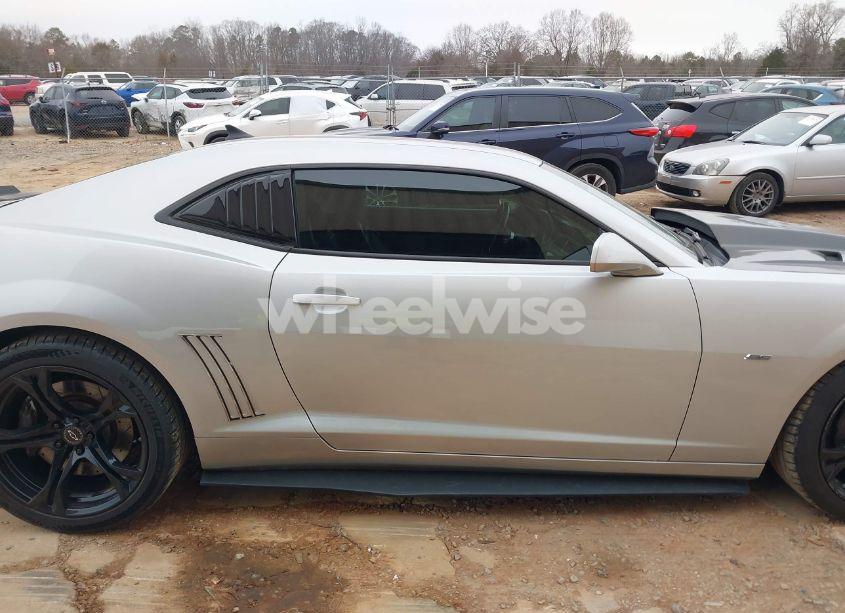 Photo 13 of 2011 Chevrolet Camaro 1SS (VIN 2G1FJ1EJ6B9105724)