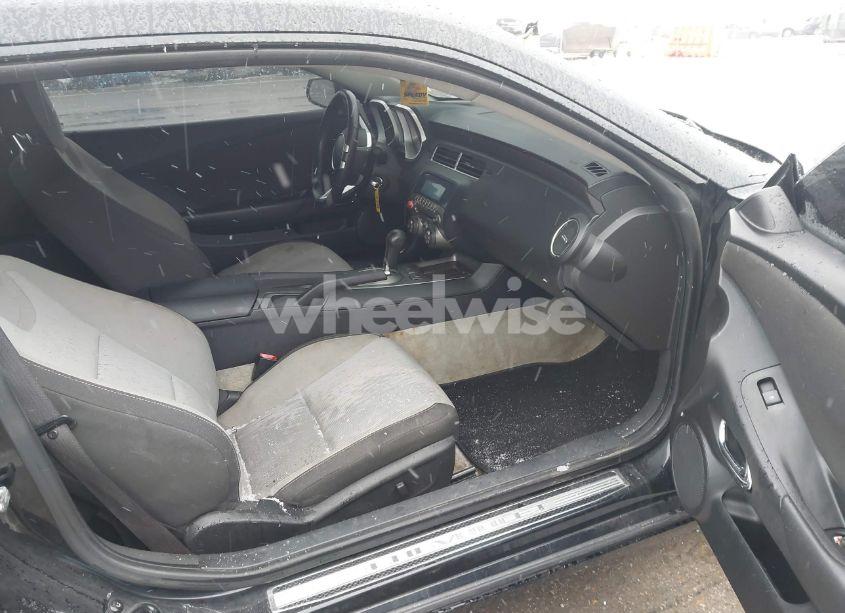 Photo 5 of 2010 Chevrolet Camaro 1SS (VIN 2G1FJ1EJ9A9171053)