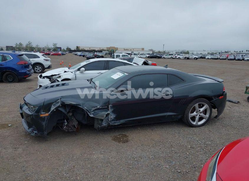 Photo 15 of 2015 Chevrolet Camaro 2SS (VIN 2G1FJ1EW2F9234562)