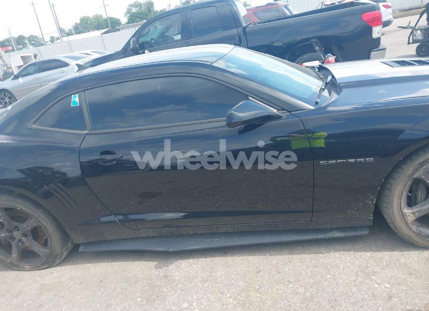 Photo 13 of 2015 Chevrolet Camaro 2SS (VIN 2G1FJ1EW7F9103577)