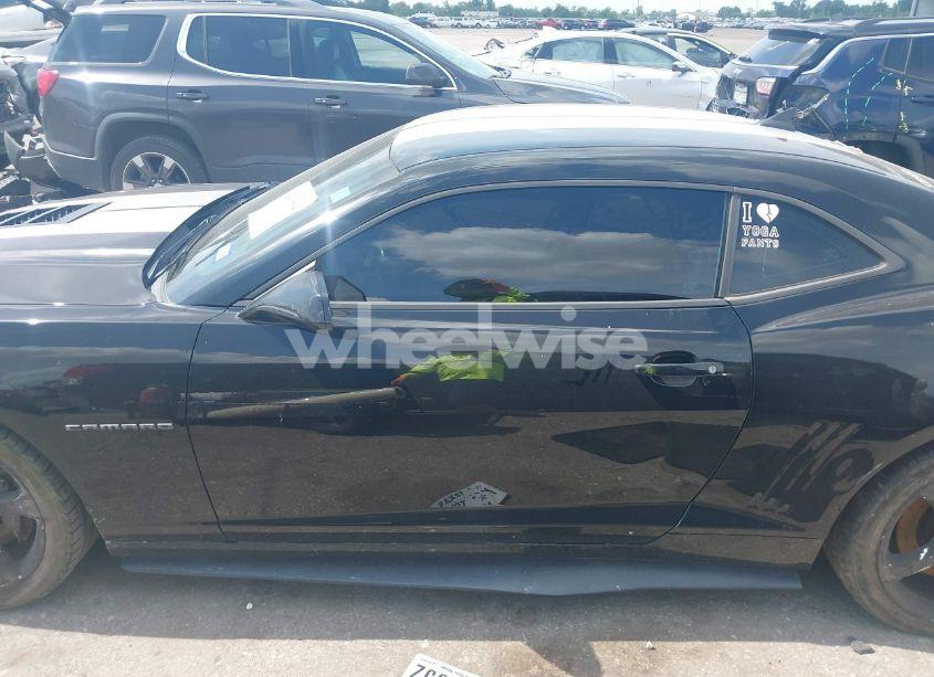 Photo 14 of 2015 Chevrolet Camaro 2SS (VIN 2G1FJ1EW7F9103577)