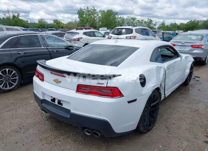 Photo 4 of 2015 Chevrolet Camaro 2SS (VIN 2G1FJ1EW8F9105046)