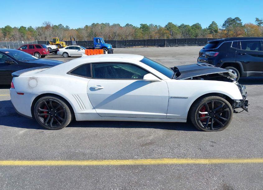 Photo 12 of 2015 Chevrolet Camaro 2SS (VIN 2G1FJ1EW8F9265394)