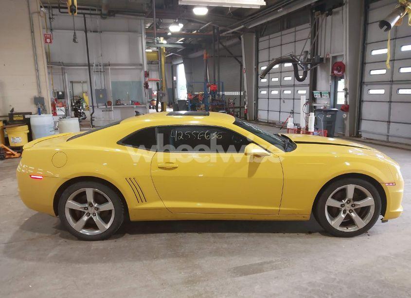 Photo 13 of 2010 Chevrolet Camaro 2SS (VIN 2G1FK1EJ0A9139640)