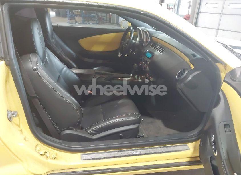 Photo 5 of 2010 Chevrolet Camaro 2SS (VIN 2G1FK1EJ0A9139640)