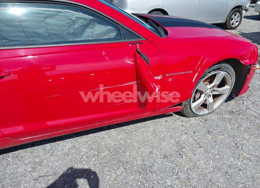 Photo 6 of 2010 Chevrolet Camaro 2SS (VIN 2G1FK1EJ0A9184965)