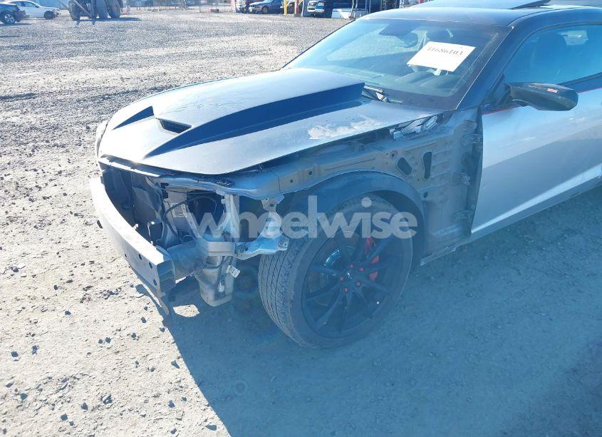 Photo 18 of 2010 Chevrolet Camaro 2SS (VIN 2G1FK1EJ0A9190524)