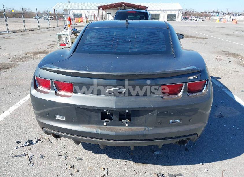 Photo 16 of 2013 Chevrolet Camaro 2SS (VIN 2G1FK1EJ0D9190107)