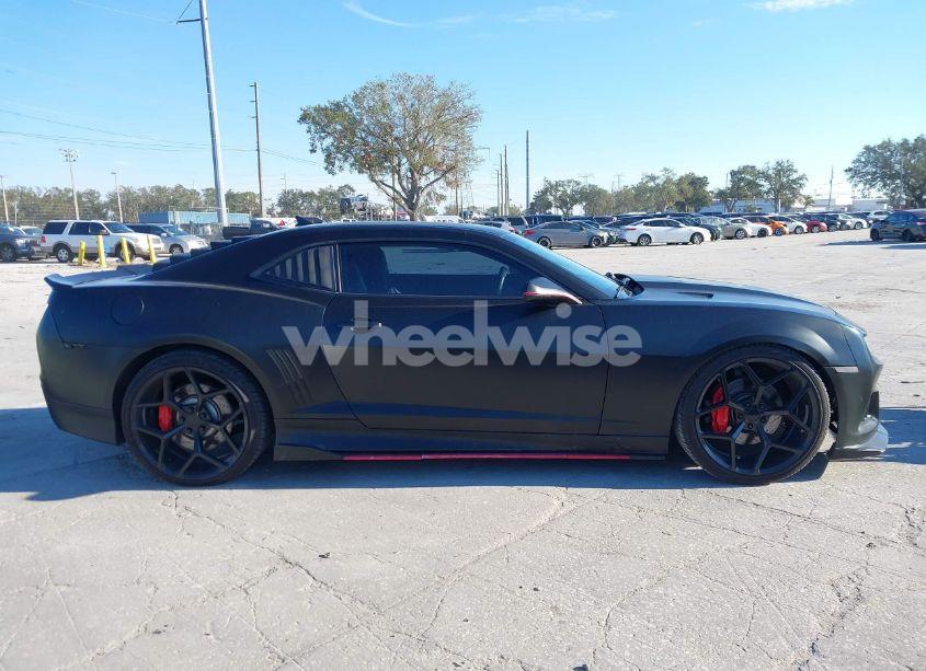 Photo 13 of 2011 Chevrolet Camaro 2SS (VIN 2G1FK1EJ1B9124811)