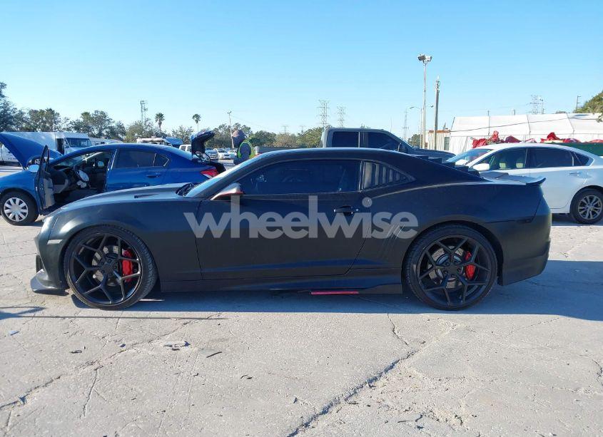 Photo 14 of 2011 Chevrolet Camaro 2SS (VIN 2G1FK1EJ1B9124811)