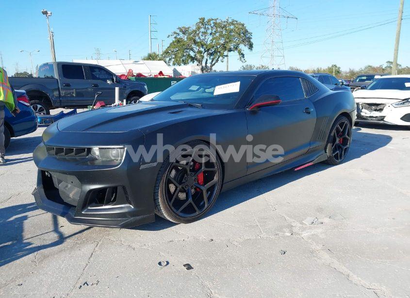 Photo 2 of 2011 Chevrolet Camaro 2SS (VIN 2G1FK1EJ1B9124811)