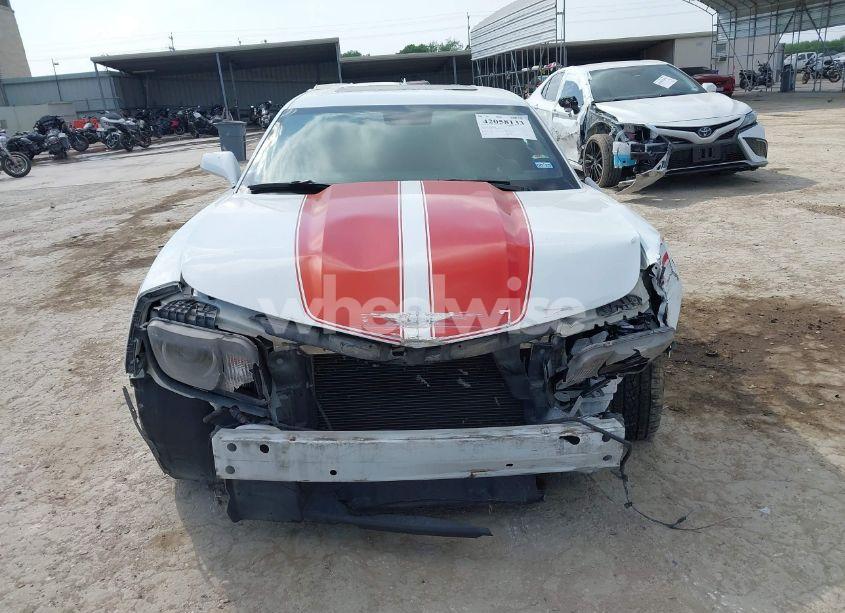 Photo 12 of 2011 Chevrolet Camaro 2SS (VIN 2G1FK1EJ1B9193238)