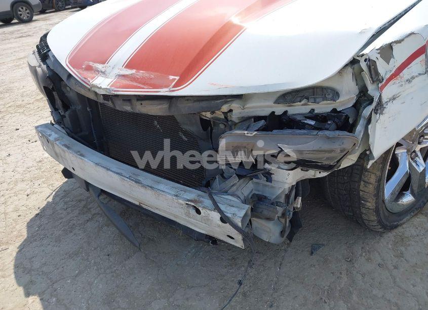 Photo 6 of 2011 Chevrolet Camaro 2SS (VIN 2G1FK1EJ1B9193238)