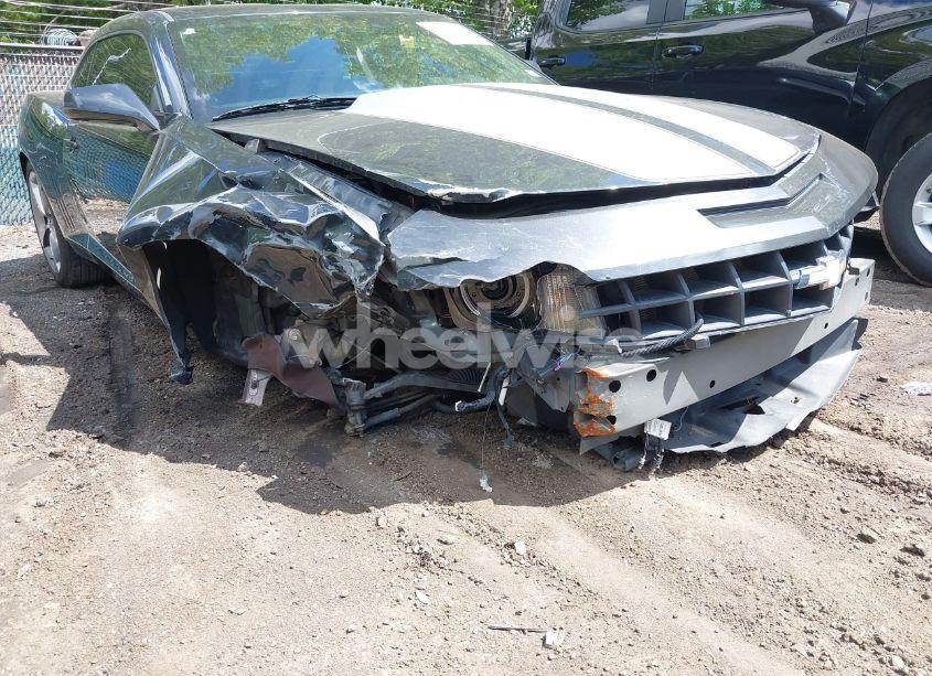 Photo 6 of 2013 Chevrolet Camaro 2SS (VIN 2G1FK1EJ1D9141885)