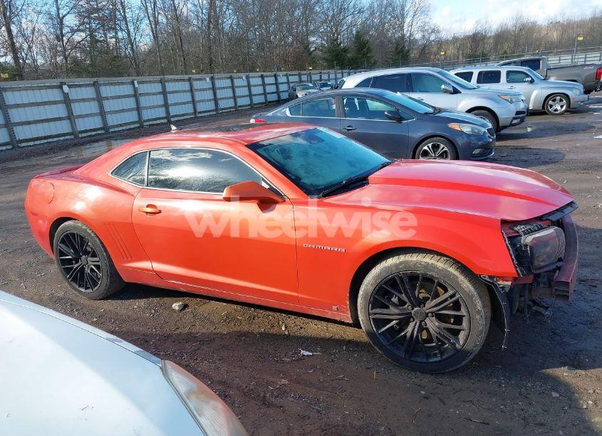 Photo 13 of 2010 Chevrolet Camaro 2SS (VIN 2G1FK1EJ2A9117672)
