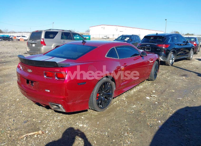 Photo 4 of 2011 Chevrolet Camaro 2SS (VIN 2G1FK1EJ2B9156652)