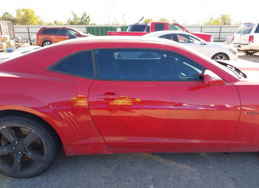Photo 13 of 2012 Chevrolet Camaro 2SS (VIN 2G1FK1EJ2C9136418)