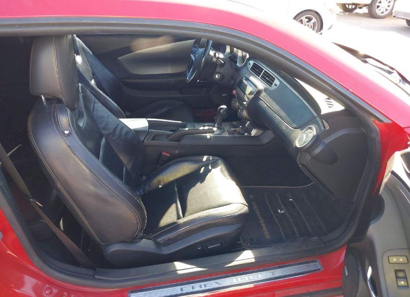 Photo 5 of 2012 Chevrolet Camaro 2SS (VIN 2G1FK1EJ2C9136418)