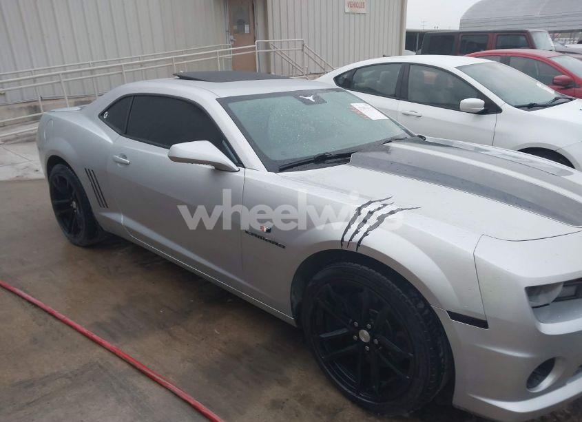 Photo 12 of 2012 Chevrolet Camaro 2SS (VIN 2G1FK1EJ2C9187420)