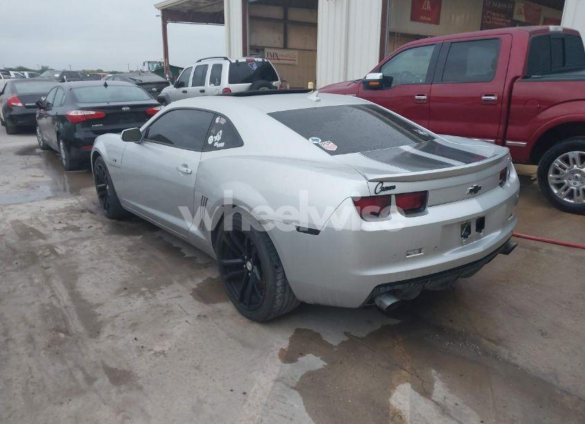 Photo 3 of 2012 Chevrolet Camaro 2SS (VIN 2G1FK1EJ2C9187420)