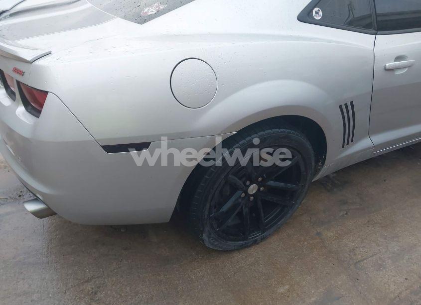 Photo 6 of 2012 Chevrolet Camaro 2SS (VIN 2G1FK1EJ2C9187420)