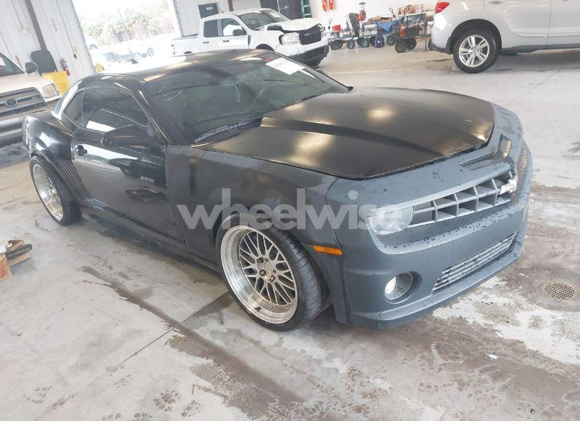2010 Chevrolet Camaro 2SS (VIN 2G1FK1EJ3A9163818) main photo