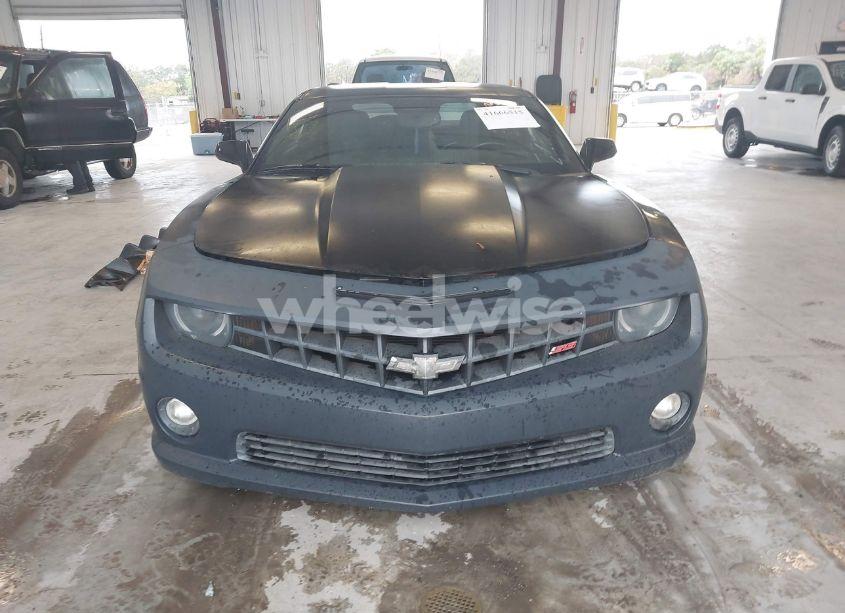 Photo 13 of 2010 Chevrolet Camaro 2SS (VIN 2G1FK1EJ3A9163818)