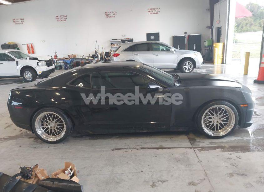 Photo 14 of 2010 Chevrolet Camaro 2SS (VIN 2G1FK1EJ3A9163818)