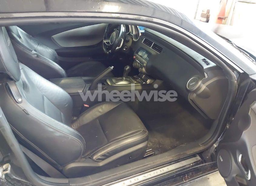 Photo 5 of 2010 Chevrolet Camaro 2SS (VIN 2G1FK1EJ3A9163818)