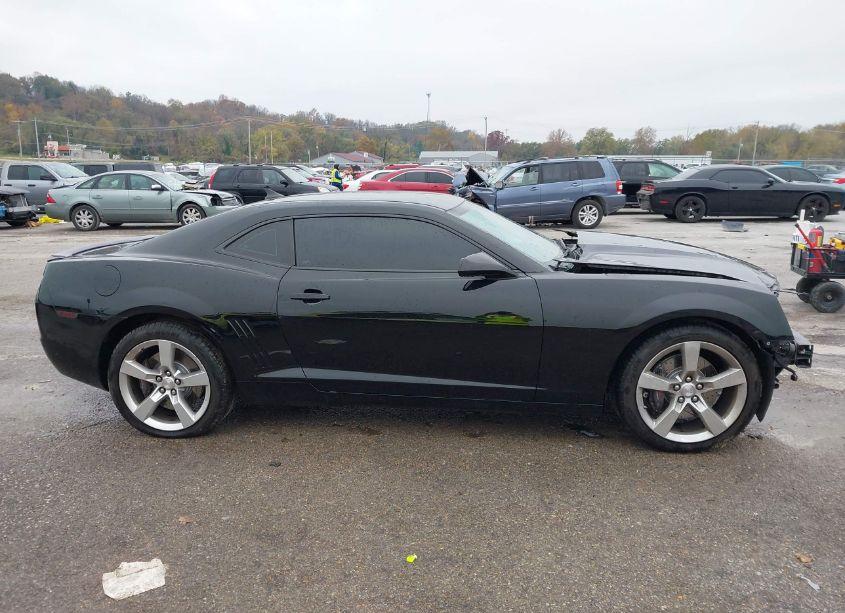 Photo 13 of 2010 Chevrolet Camaro 2SS (VIN 2G1FK1EJ3A9216419)