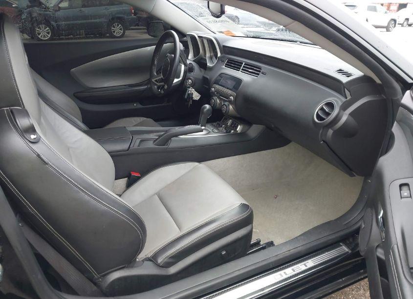 Photo 5 of 2010 Chevrolet Camaro 2SS (VIN 2G1FK1EJ3A9216419)