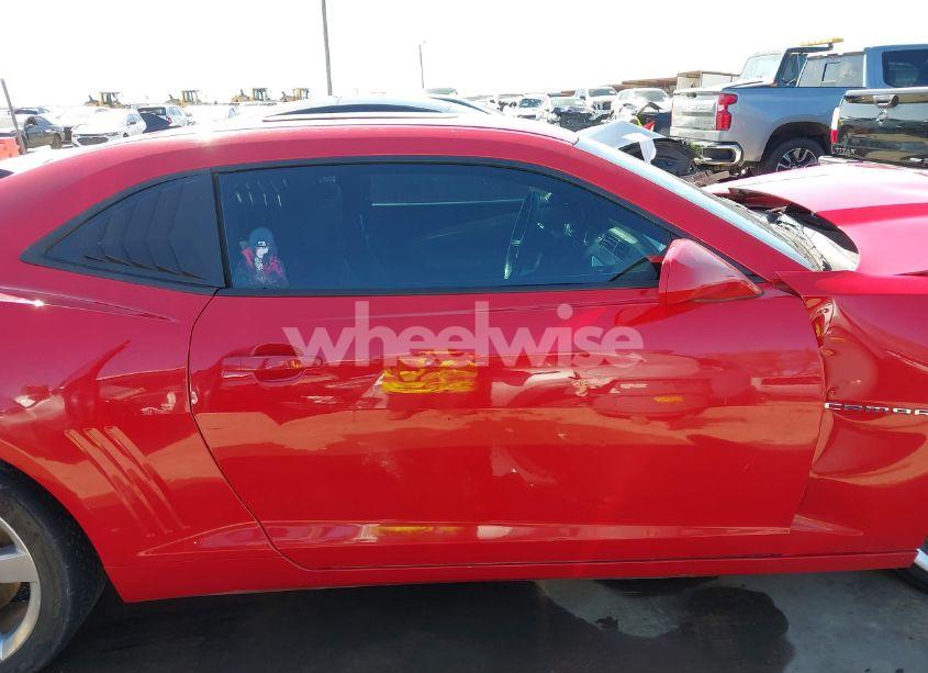 Photo 14 of 2011 Chevrolet Camaro 2SS (VIN 2G1FK1EJ3B9213621)
