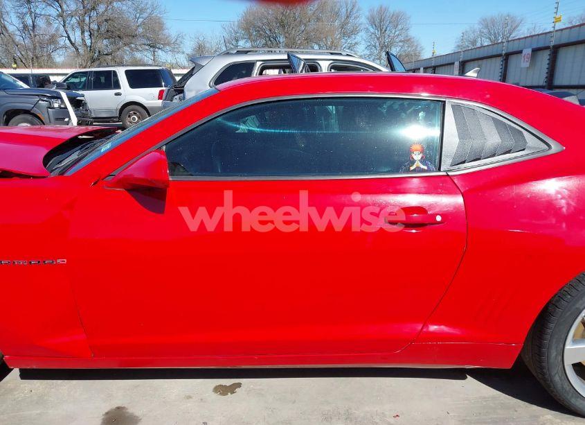 Photo 15 of 2011 Chevrolet Camaro 2SS (VIN 2G1FK1EJ3B9213621)