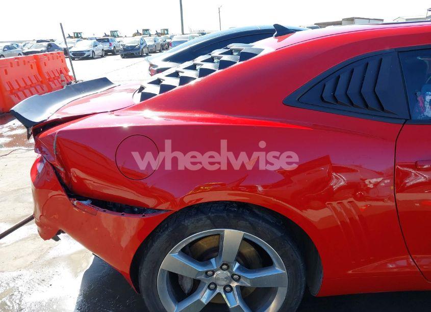 Photo 19 of 2011 Chevrolet Camaro 2SS (VIN 2G1FK1EJ3B9213621)