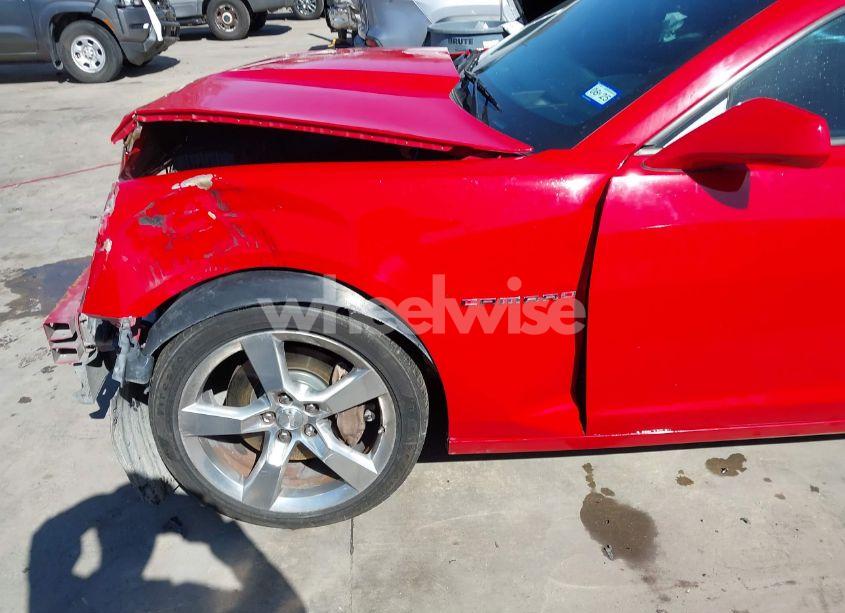 Photo 21 of 2011 Chevrolet Camaro 2SS (VIN 2G1FK1EJ3B9213621)